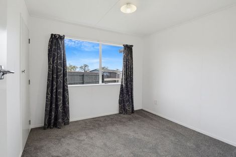 Photo of property in 42 Acacia Street, Kelvin Grove, Palmerston North, 4414