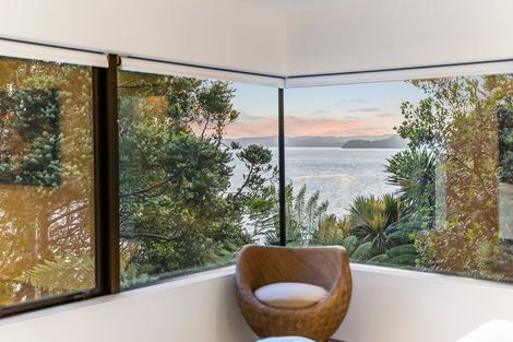 Photo of property in 34 Arapito Road, Titirangi, Auckland, 0604