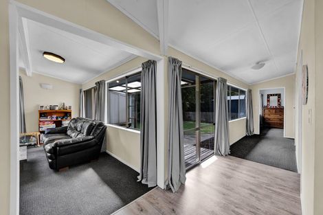 Photo of property in 29 Gibson Place, Patea, 4520