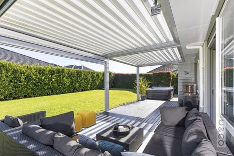 Photo of property in 30 Jelas Drive, Riverhead, 0820