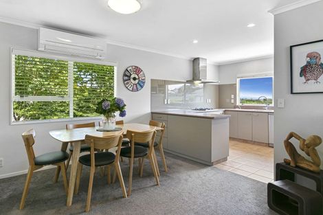 Photo of property in 90 Birch Street, Hilltop, Taupo, 3330