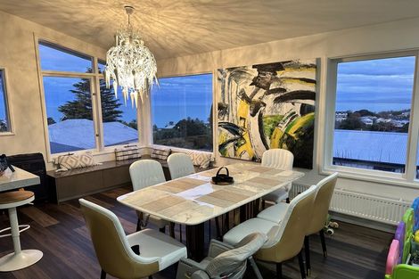 Photo of property in 2a Cobden Road, Bluff Hill, Napier, 4110