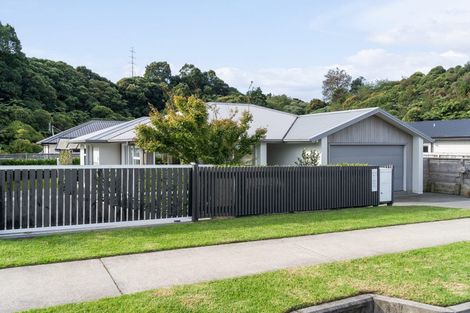 Photo of property in 121 Adler Drive, Ohauiti, Tauranga, 3112