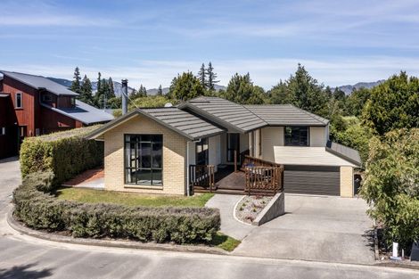 Photo of property in 45 Saint James Avenue, Hanmer Springs, 7334