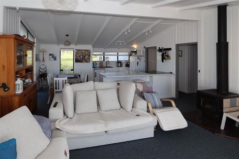 Photo of property in 223 Paku Drive, Tairua, 3508