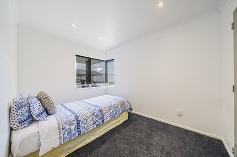 Photo of property in 28a Jules Crescent, Bell Block, New Plymouth, 4312