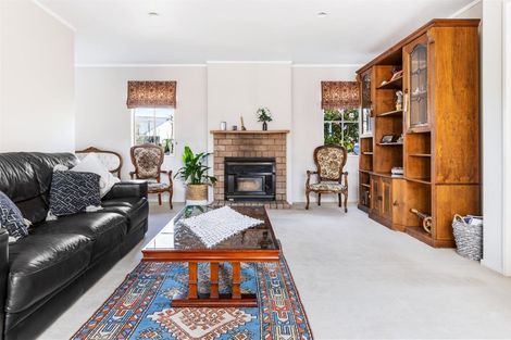 Photo of property in 58 Garton Drive, Massey, Auckland, 0614