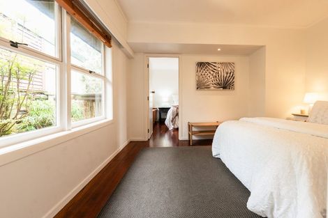 Photo of property in 137 Hinemoa Street, Birkenhead, Auckland, 0626