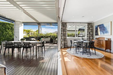 Photo of property in 8 Verley Rise, East Tamaki Heights, Auckland, 2016