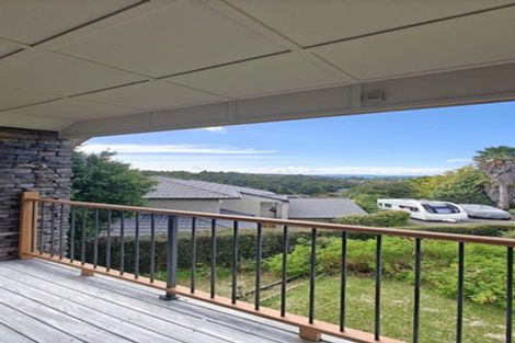 Photo of property in 1 Glenreagh Place, Torbay, Auckland, 0630