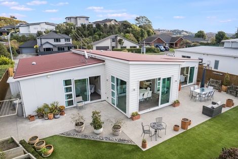 Photo of property in 61 James Cook Drive, Whitby, Porirua, 5024