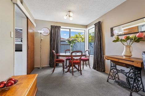 Photo of property in 2/151 Northcote Road, Northcote, Christchurch, 8052