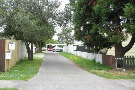 Photo of property in 9 Verner Place, Conifer Grove, Takanini, 2112