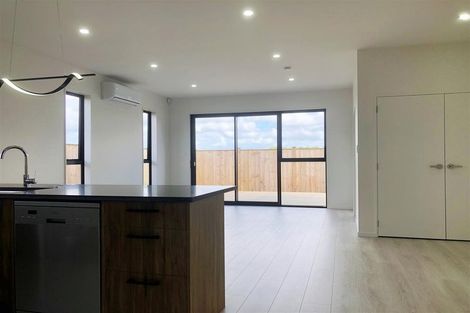 Photo of property in 19 Kaapehu Street, Karaka, 2578