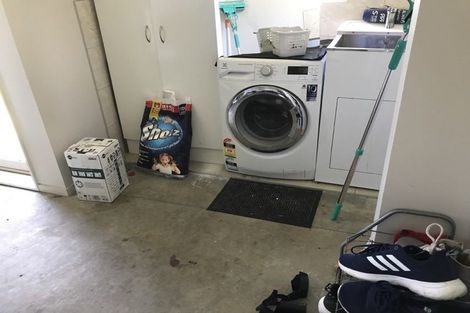 Photo of property in 15a Vine Street, Mangere East, Auckland, 2024