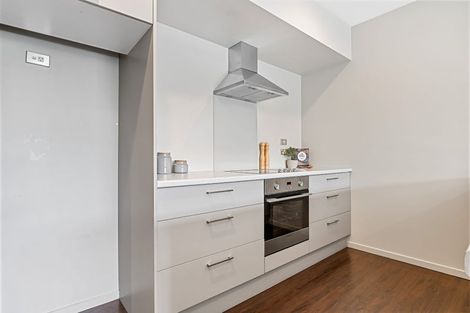 Photo of property in 15 Saint Peters Close, Woolston, Christchurch, 8062