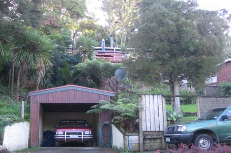Photo of property in 31 Laingholm Drive, Laingholm, Auckland, 0604