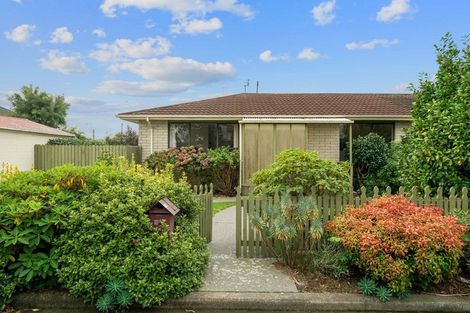 Photo of property in 1/6 Steadman Road, Broomfield, Christchurch, 8042