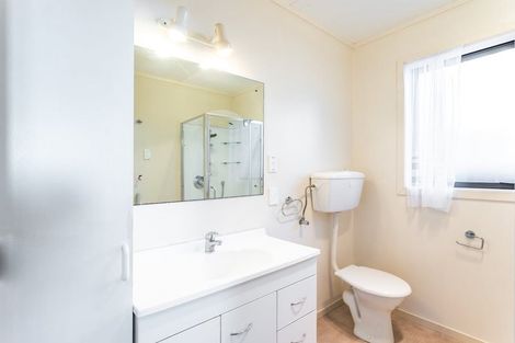 Photo of property in 2/2 Frost Road, Mount Roskill, Auckland, 1041