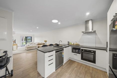 Photo of property in 2/72 Alabaster Drive, Papatoetoe, Auckland, 2025