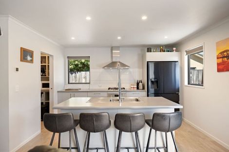 Photo of property in 2 Preston Drive, Arrowtown, 9302