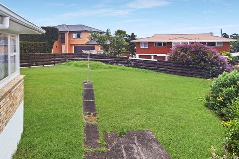 Photo of property in 50 Mcfadzean Drive, Blockhouse Bay, Auckland, 0600
