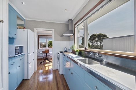 Photo of property in 19 Zion Road, Birkenhead, Auckland, 0626