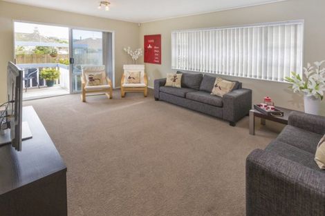 Photo of property in 2/125 Moore Street, Howick, Auckland, 2014