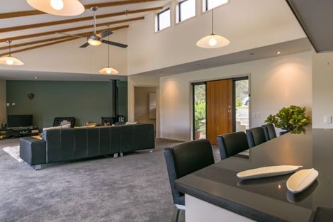 Photo of property in 2 Soucis Lane, Okiwi Bay, 7193