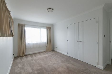 Photo of property in 69 Bordeaux Parade, Te Atatu South, Auckland, 0610