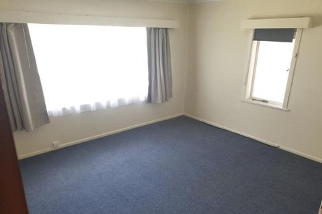 Photo of property in 18 Heath Avenue, Northcote, Auckland, 0627