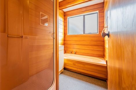 Photo of property in 18 Shadon Place, Stanmore Bay, Whangaparaoa, 0932