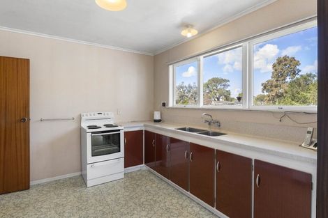 Photo of property in 21 Bentley Avenue, Glenfield, Auckland, 0629