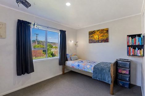 Photo of property in 285 Te Moana Road, Waikanae, 5036