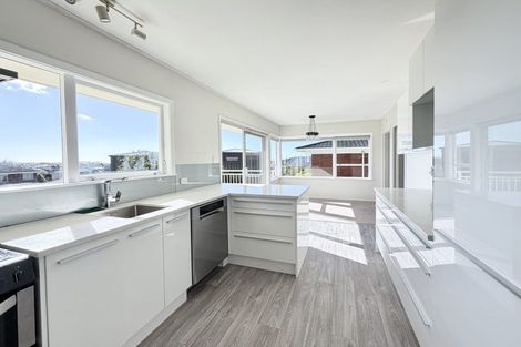Photo of property in 122 Hugh Green Drive, Pinehill, Auckland, 0632