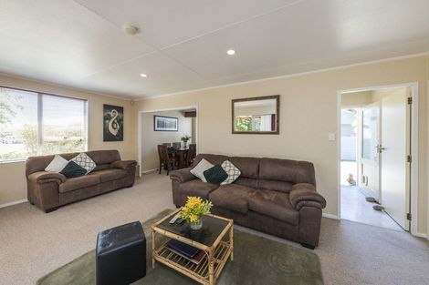 Photo of property in 129 Apollo Parade, Milson, Palmerston North, 4414