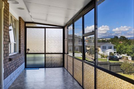 Photo of property in 46 Cumberland Street, Merrilands, New Plymouth, 4312