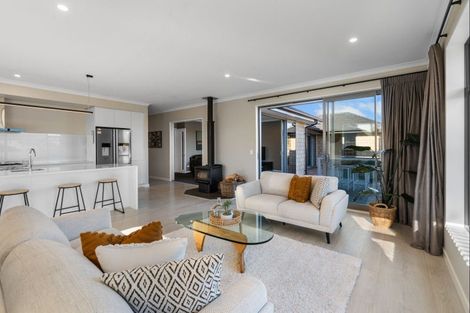 Photo of property in 14 Glenfinnan Place, West Melton, 7618