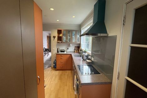 Photo of property in 5 Amberley Grove, Hutt Central, Lower Hutt, 5010