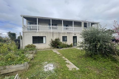 Photo of property in 1 Silverstone Place, Henderson, Auckland, 0612