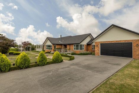 Photo of property in 10 Dundee Close, Darfield, 7510