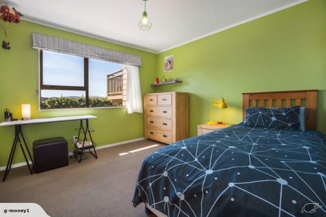 Photo of property in 9 Longitude Place, Whitby, Porirua, 5024