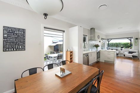 Photo of property in 12a Tomoana Road, Mahora, Hastings, 4120