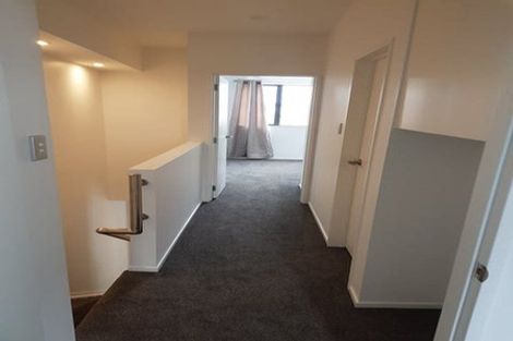 Photo of property in 48 Parahau Road, Papakura, 2110