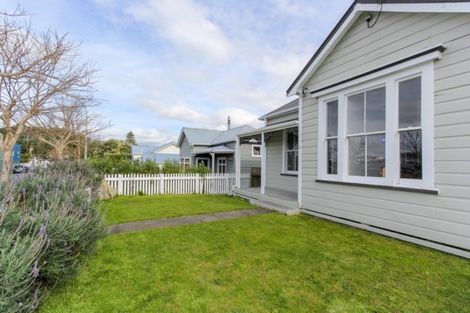 Photo of property in 2 Kingwell Street, Moturoa, New Plymouth, 4310