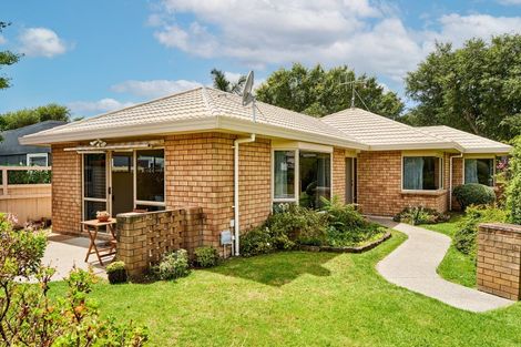 Photo of property in 24a Tui Road, Raumati Beach, Paraparaumu, 5032