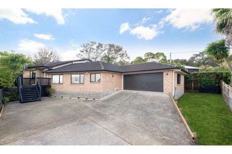 Photo of property in 17a Atkinson Road, Titirangi, Auckland, 0604