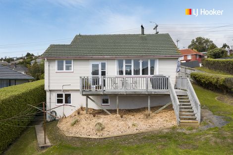 Photo of property in 194 Brockville Road, Brockville, Dunedin, 9011