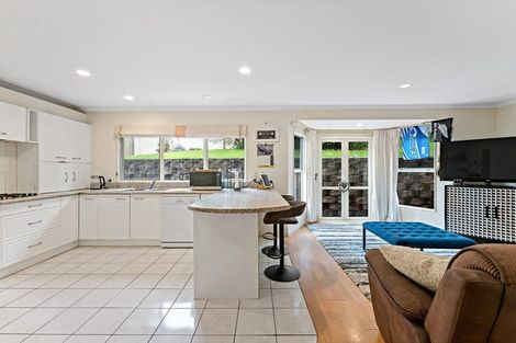 Photo of property in 25 Bronte Place, Somerville, Auckland, 2014