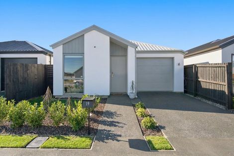 Photo of property in 19 Benrogan Drive, Halswell, Christchurch, 8025
